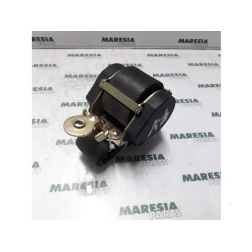 Renault - Megane - Front seatbelt, right