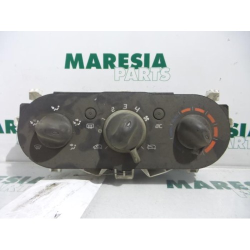 Renault - Twingo - Heater control panel