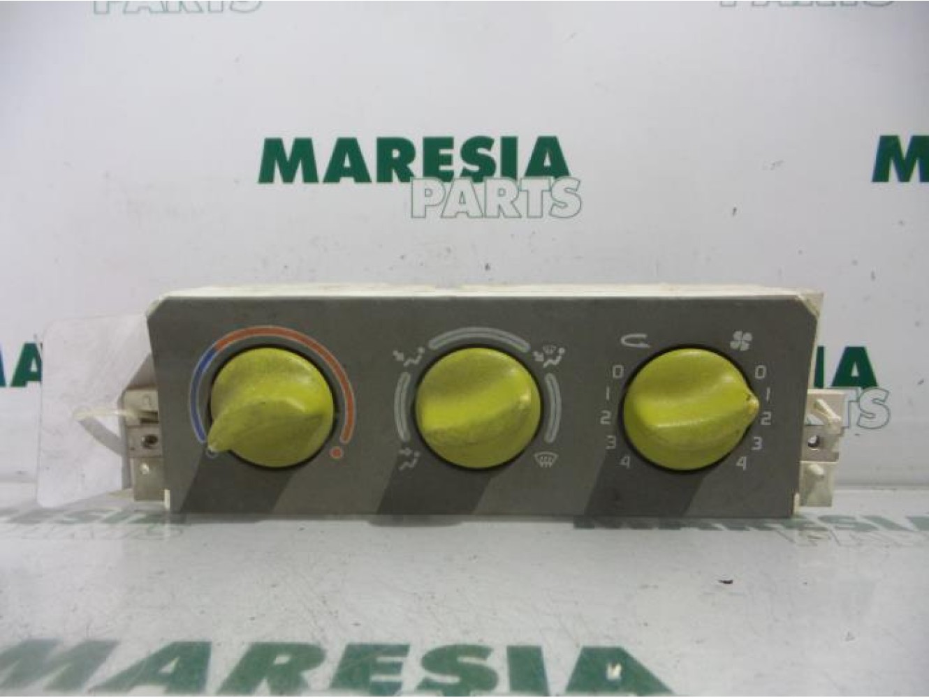Renault - Twingo - Heater control panel