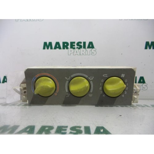 Renault - Twingo - Heater control panel