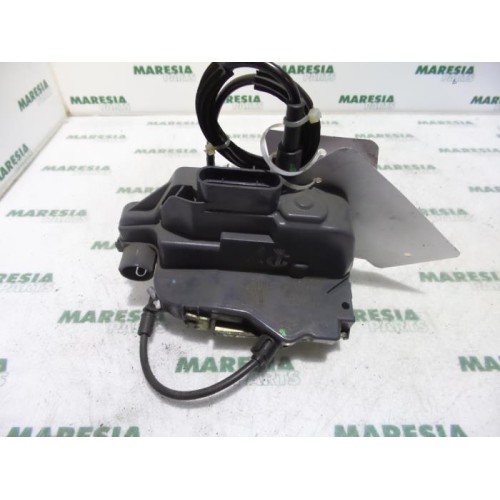 Renault - Laguna - Front door lock mechanism 4-door, right