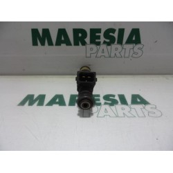 Renault - Clio - Injector (petrol injection)