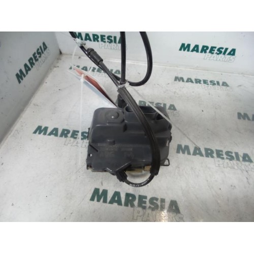 Renault - Megane Scenic - Rear door lock mechanism 4-door, left