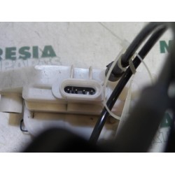 Renault - Megane Scenic - Front door lock mechanism 4-door, right