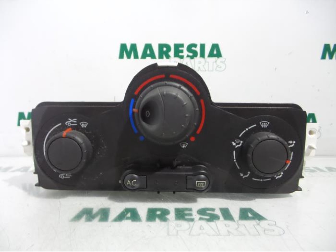 Renault - Megane Scenic - Panneau de commandes chauffage