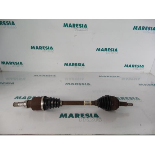Renault - Megane Scenic - Front drive shaft, left
