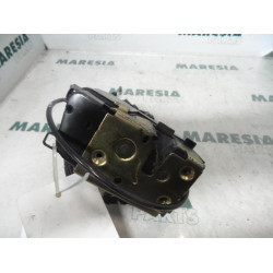 Renault - Megane Scenic - Rear door lock mechanism 4-door, left