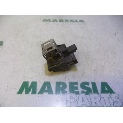 Peugeot - 208 - Cooling fan resistor