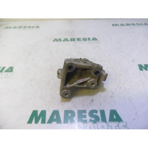 Citroen - Jumpy - Engine mount