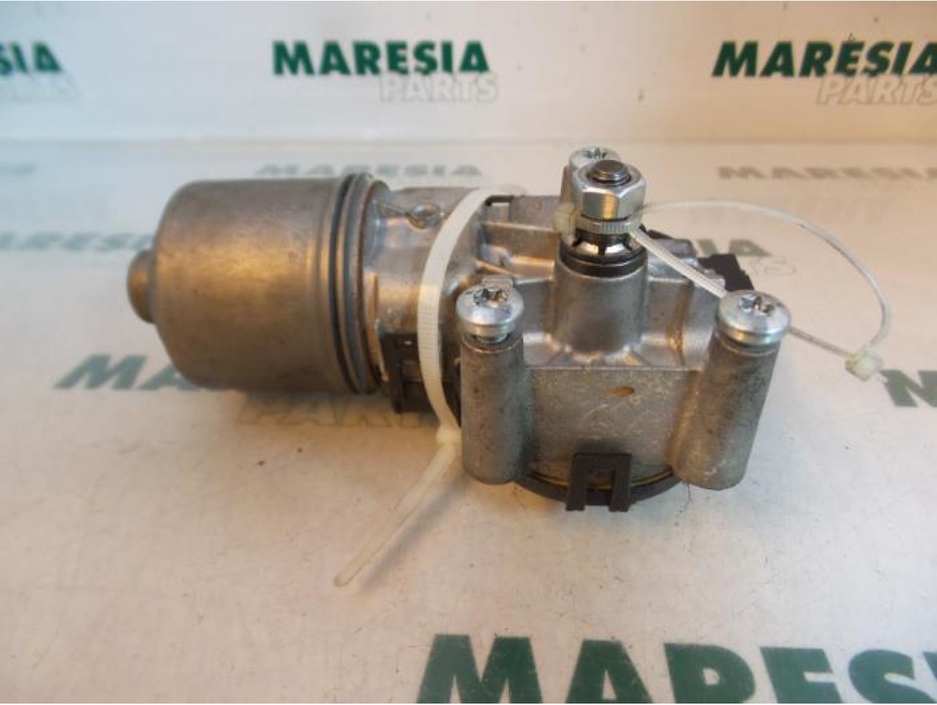 Peugeot - 207 - Front wiper motor