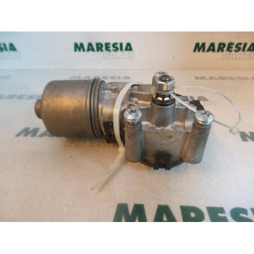 Peugeot - 207 - Front wiper motor