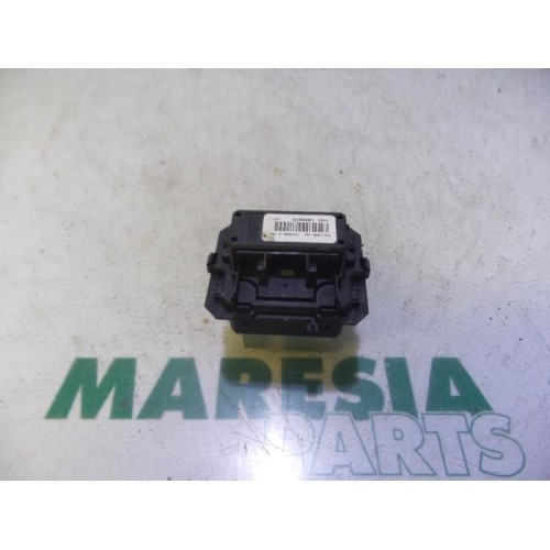 Renault - Megane - Heater resistor