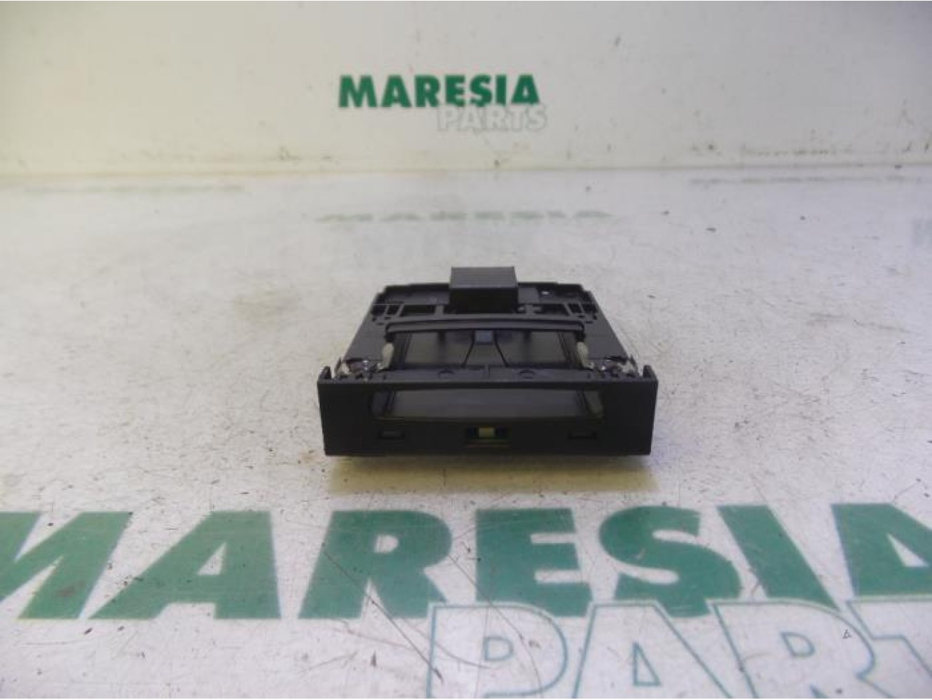 Renault - Megane - Card reader (lock)