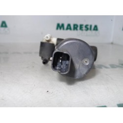 Renault - Megane - Windscreen washer pump