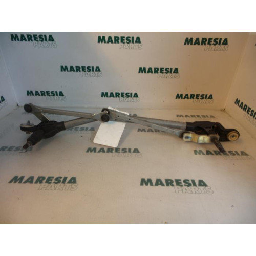 Renault - Megane - Wiper mechanism