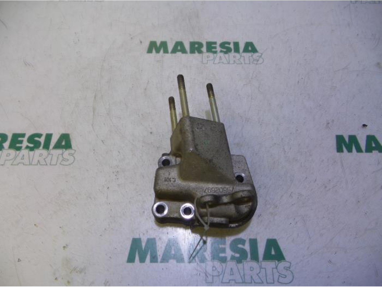 Fiat - Punto - Engine mount