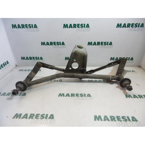 Peugeot - 206 - Wiper mechanism