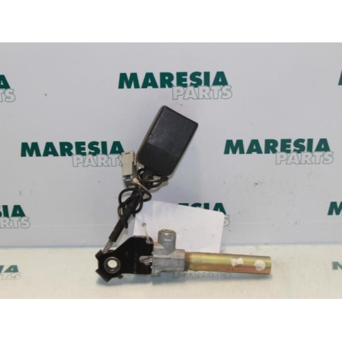 Renault - Kangoo - Gurtsrammer links