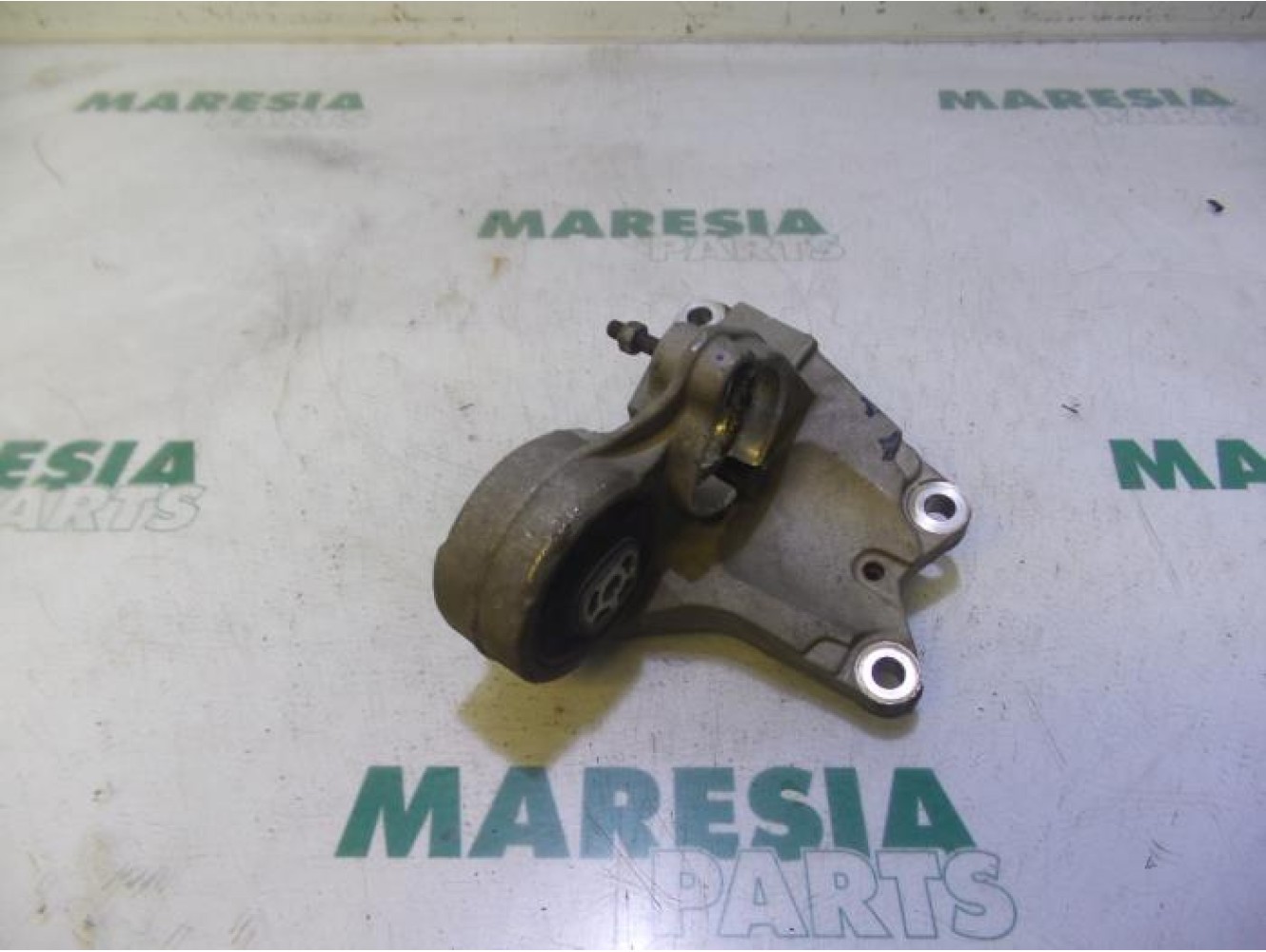 Citroen - Picasso - Engine mount