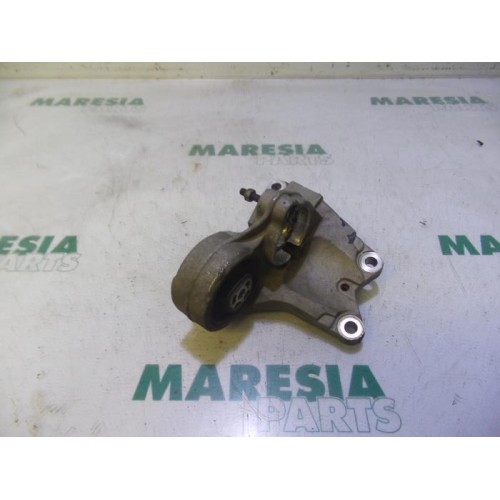 Citroen - Picasso - Engine mount