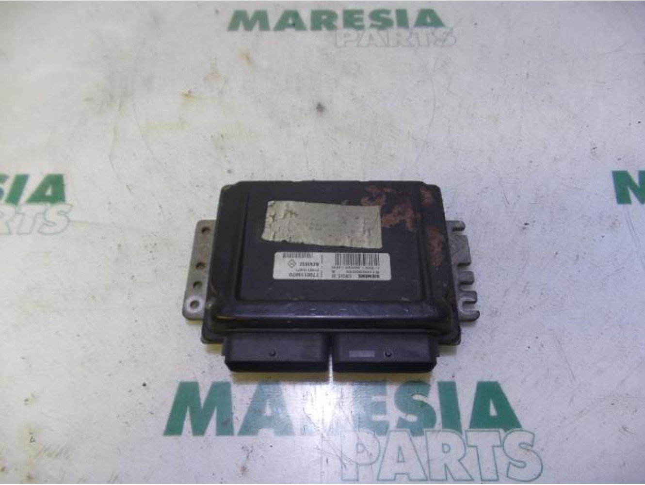 Renault - Megane Scenic - Engine management computer