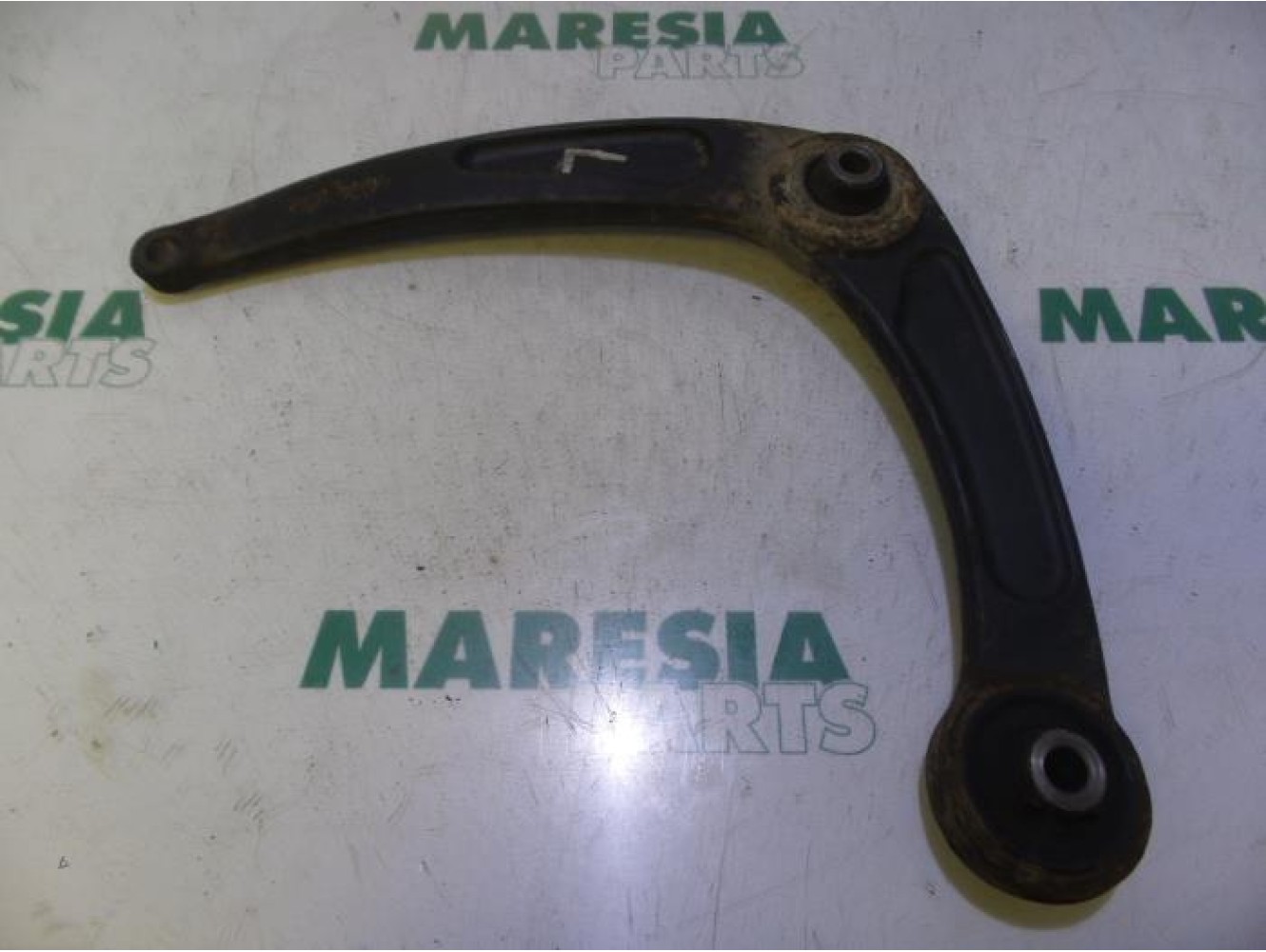 Peugeot - 307 - Front lower wishbone, left