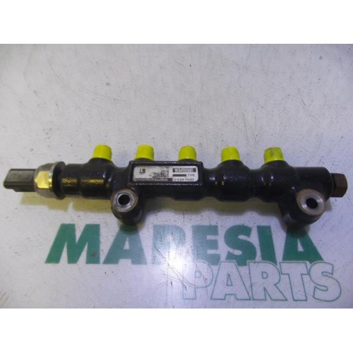 Citroen - Pluriel - Fuel injector nozzle