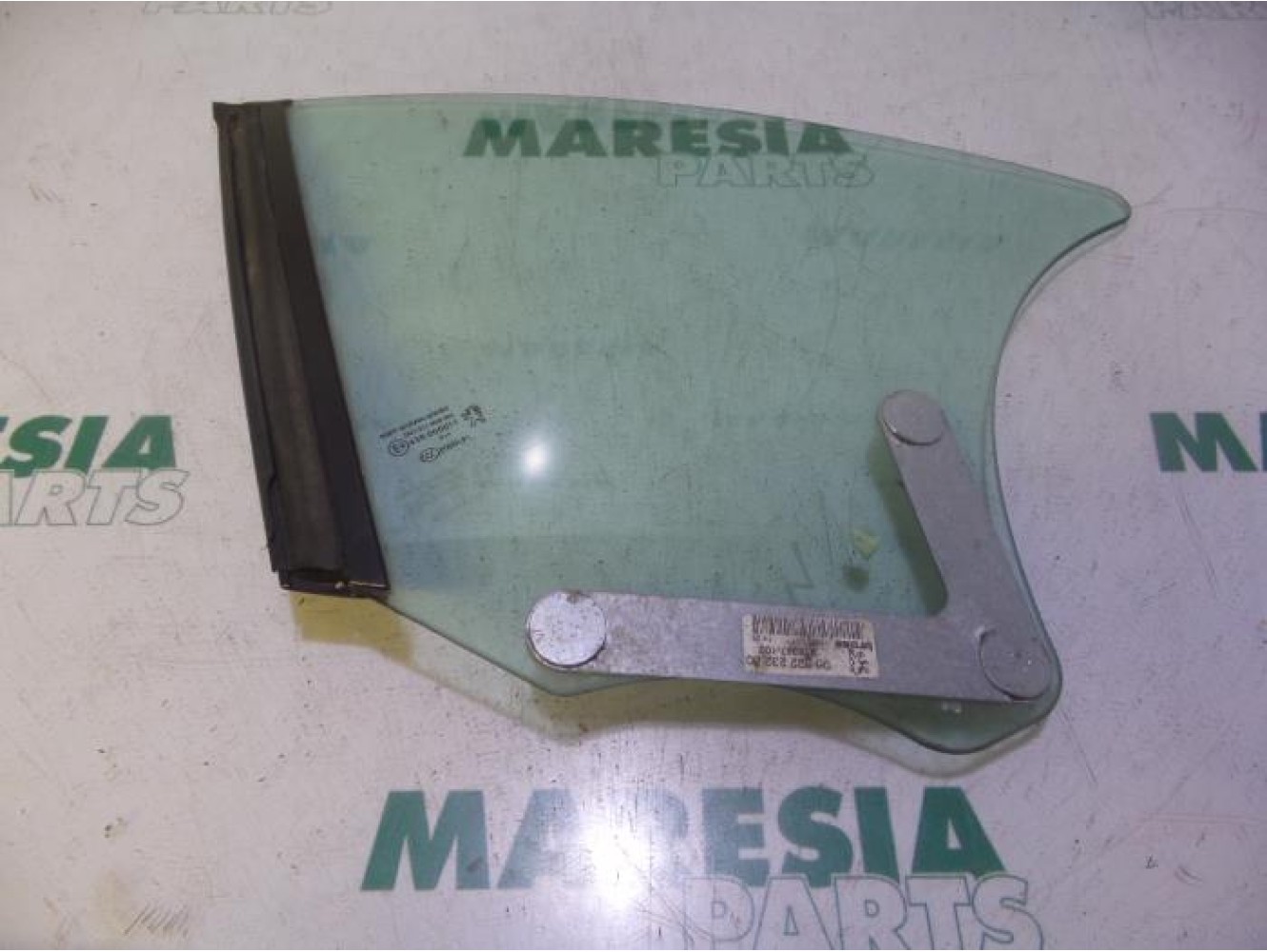 Peugeot - 207 - Fenster 2-türig links hinten