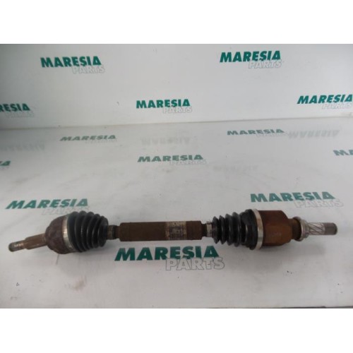 Renault - Megane Scenic - Front drive shaft, left