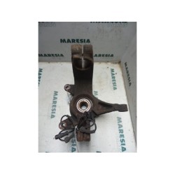 Renault - Megane Scenic - Knuckle, front right