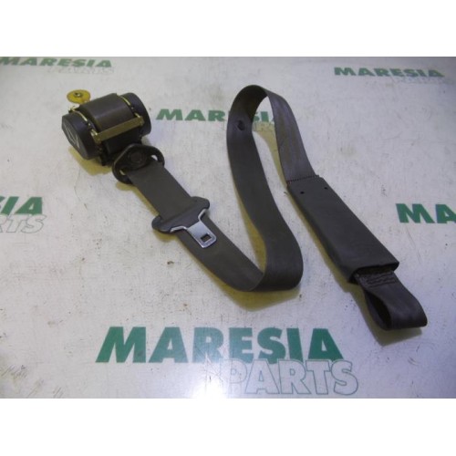 Renault - Megane - Front seatbelt, left