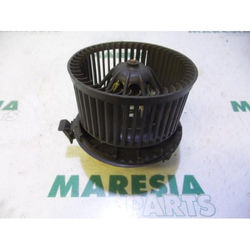 Renault - Megane - Heating and ventilation fan motor