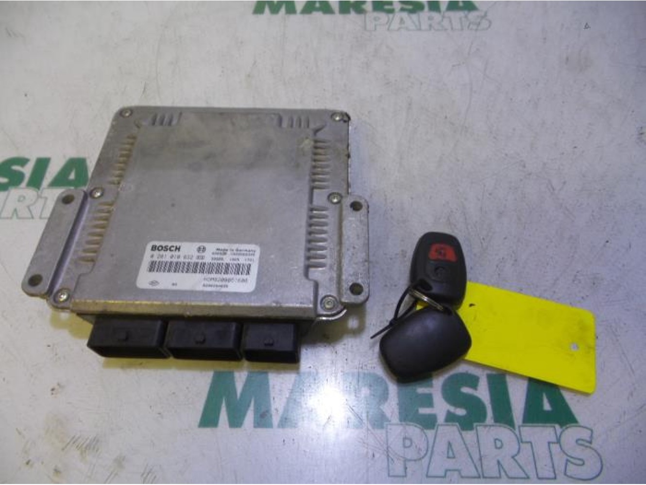 Renault - Trafic - Engine management computer