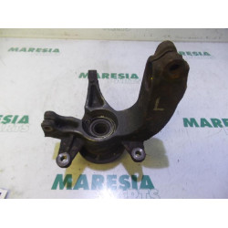 Renault - Megane - Knuckle, front left