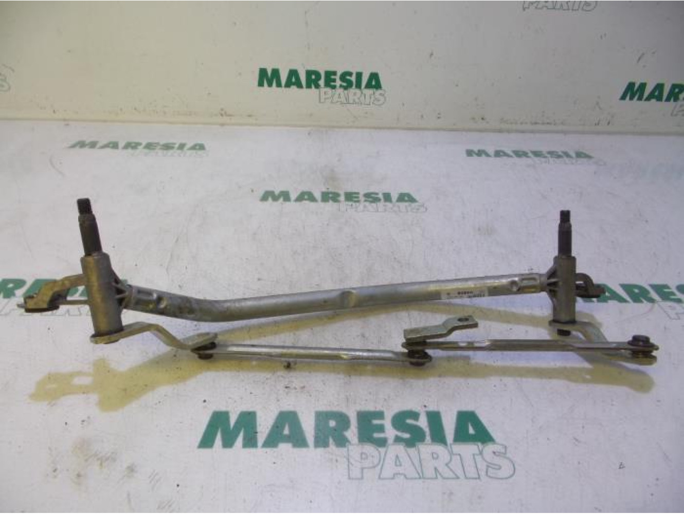 Peugeot - 207 - Wiper mechanism