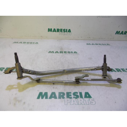Peugeot - 207 - Wiper mechanism