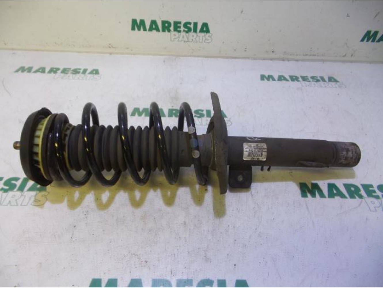 Peugeot - 207 - Front shock absorber rod, right