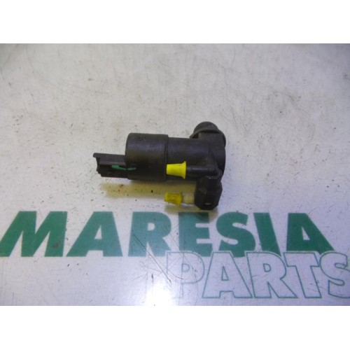 Peugeot - 207 - Scheibensprüherpumpe vorne