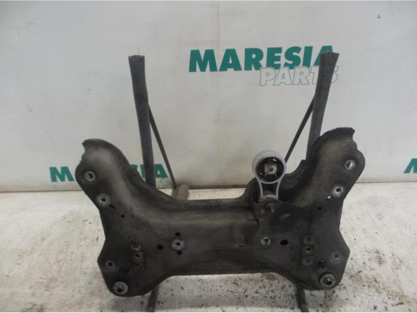 Renault - Trafic - Subframe