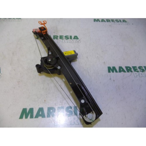 Fiat - Punto - Window mechanism 4-door, front right