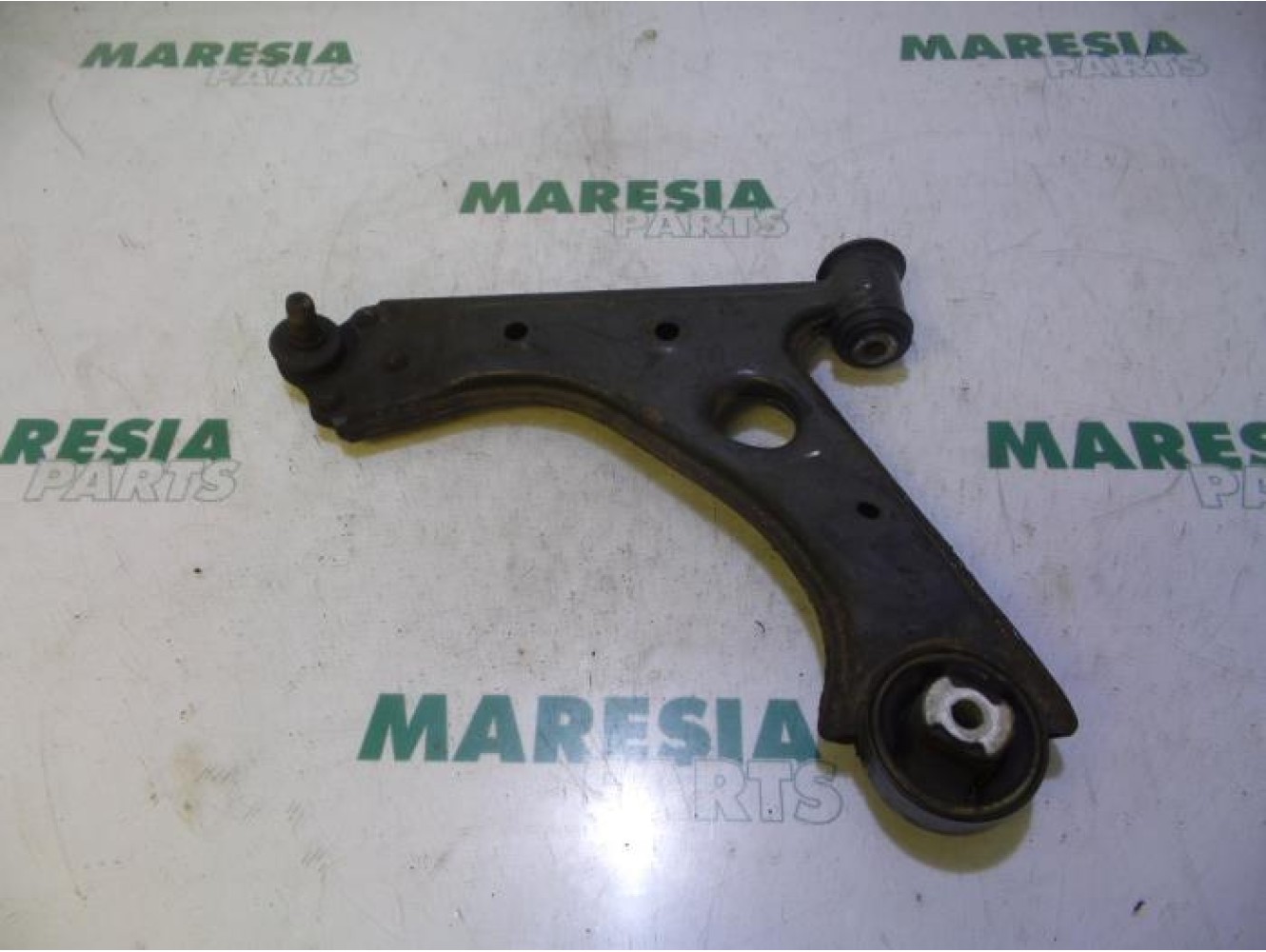 Fiat - Punto - Front lower wishbone, left