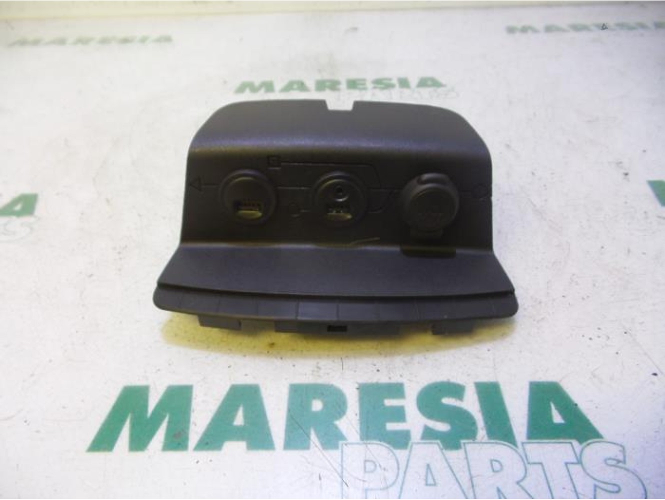Peugeot - 208 - Radio module