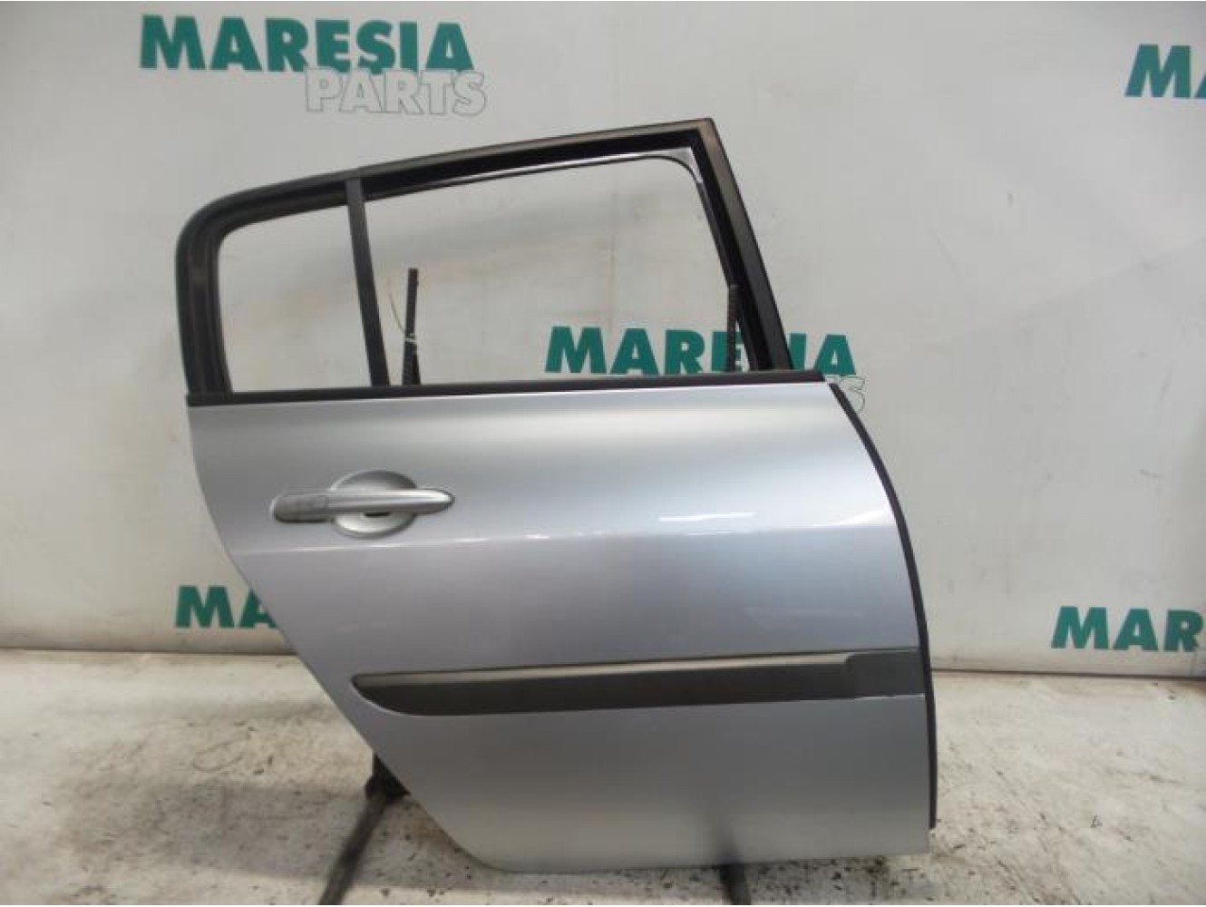 Renault - Megane - Rear door 4-door, right
