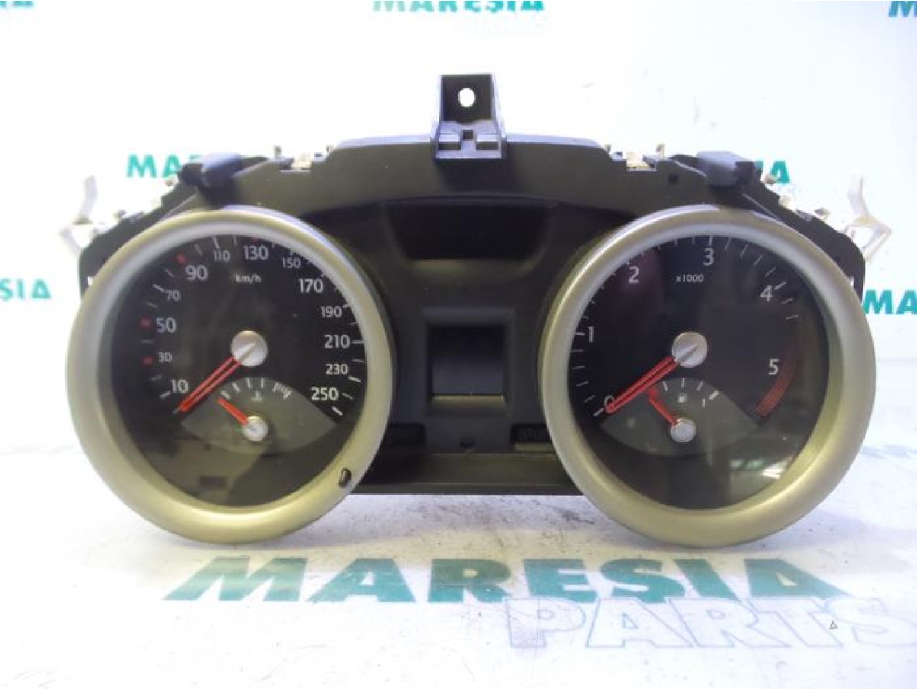 Renault - Megane - Instrumentenbrett