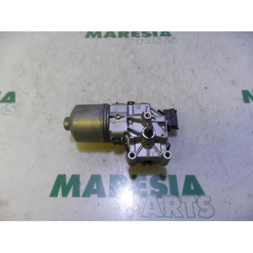 Peugeot - 208 - Front wiper motor