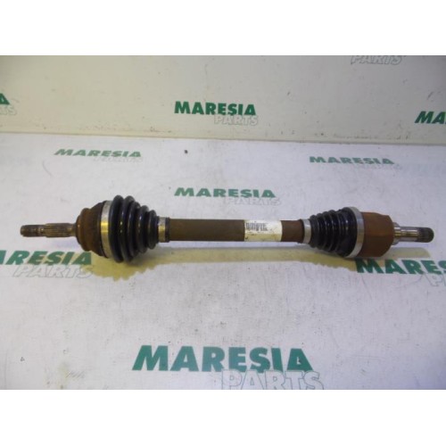 Peugeot - 208 - Front drive shaft, left