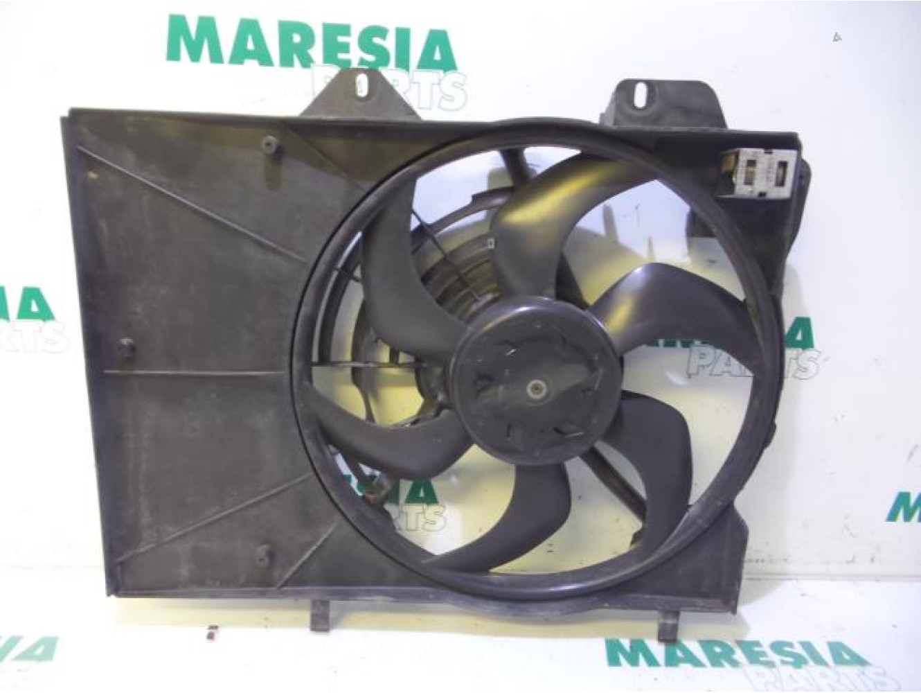 Peugeot - 208 - Fan motor