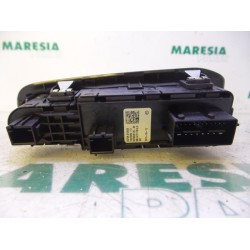 Peugeot - 308 - Multi-functional window switch