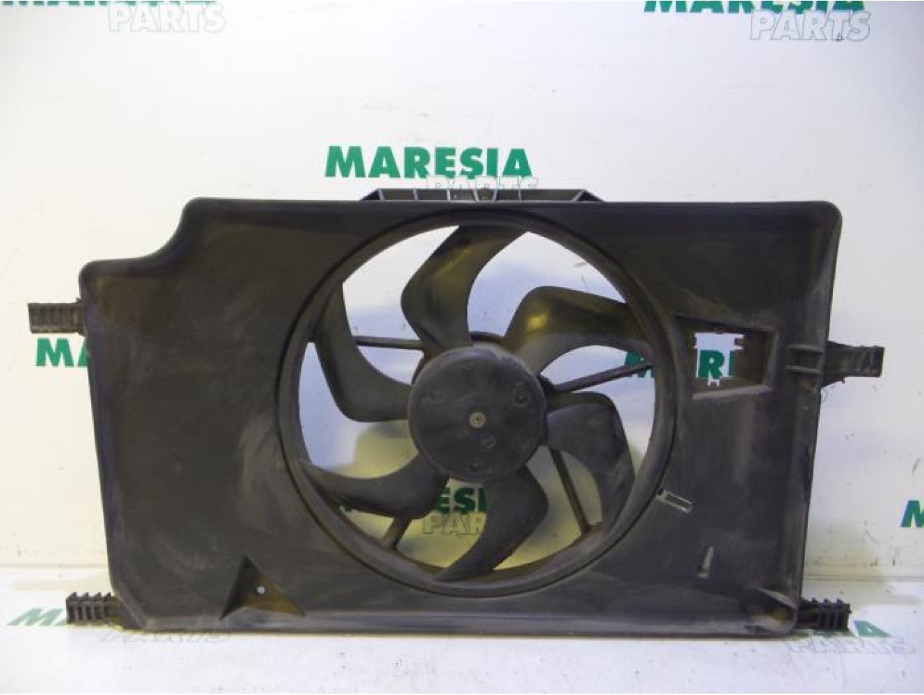 Renault - Laguna - Fan motor