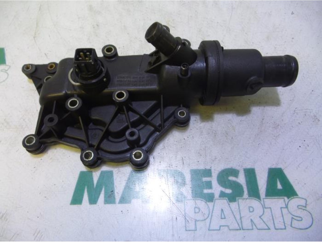 Renault - Clio - Boîtier thermostat